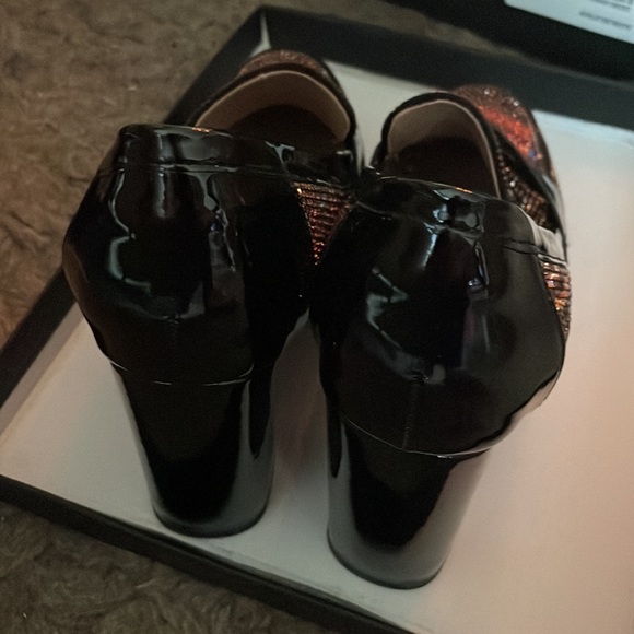 Shoes - Picture 4 of 4